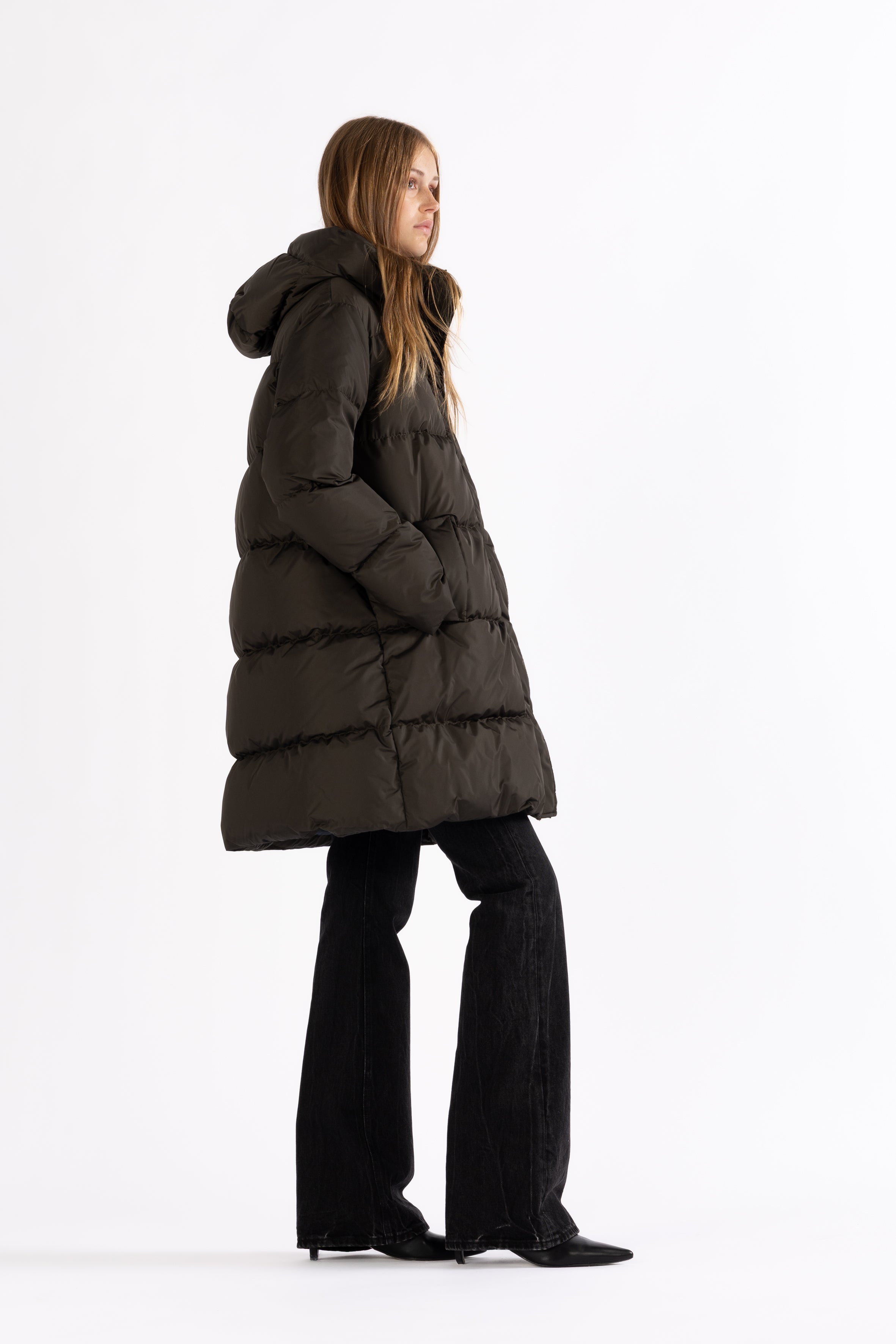 DOWN COAT NEV