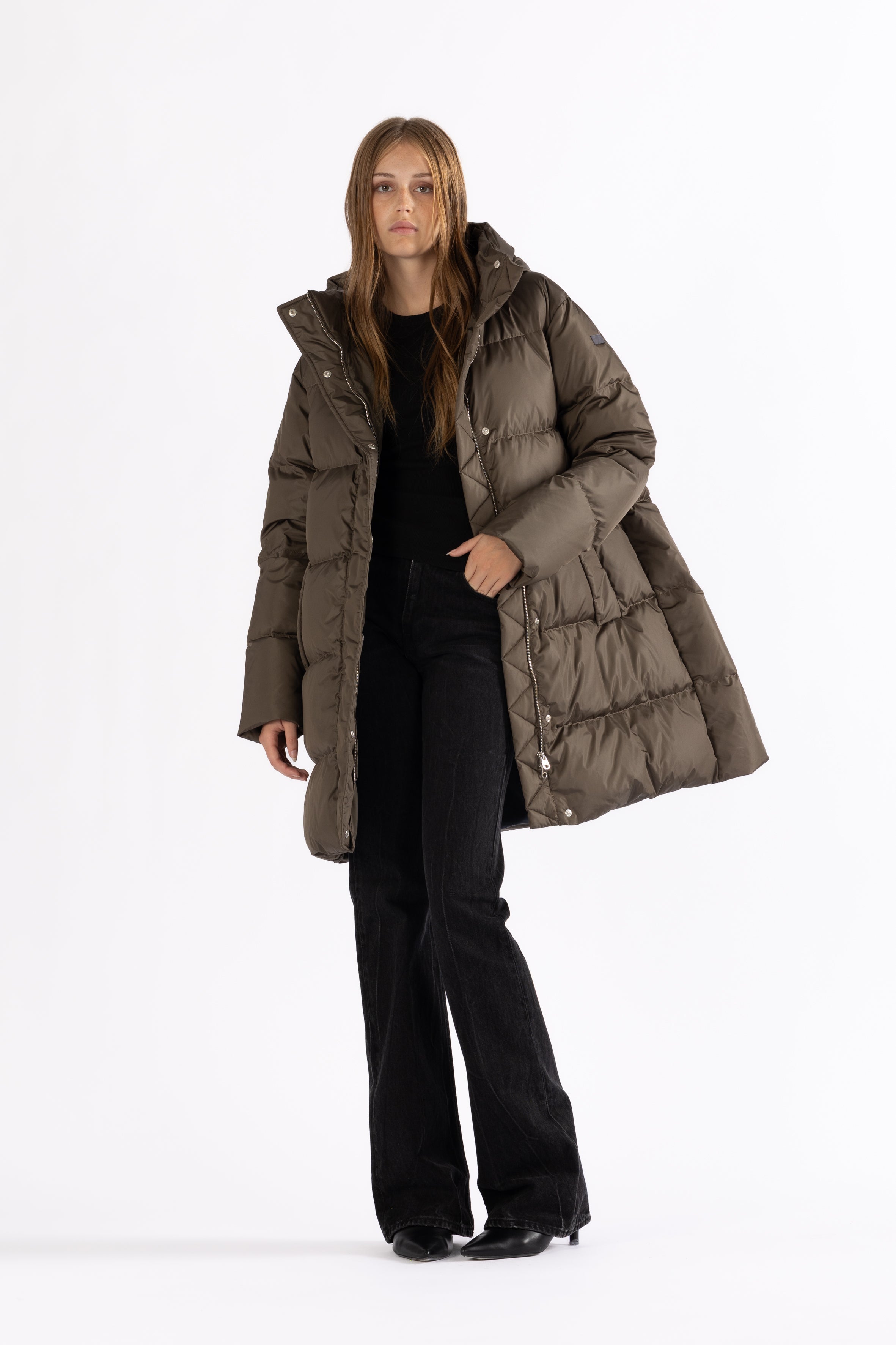 DOWN COAT NEV
