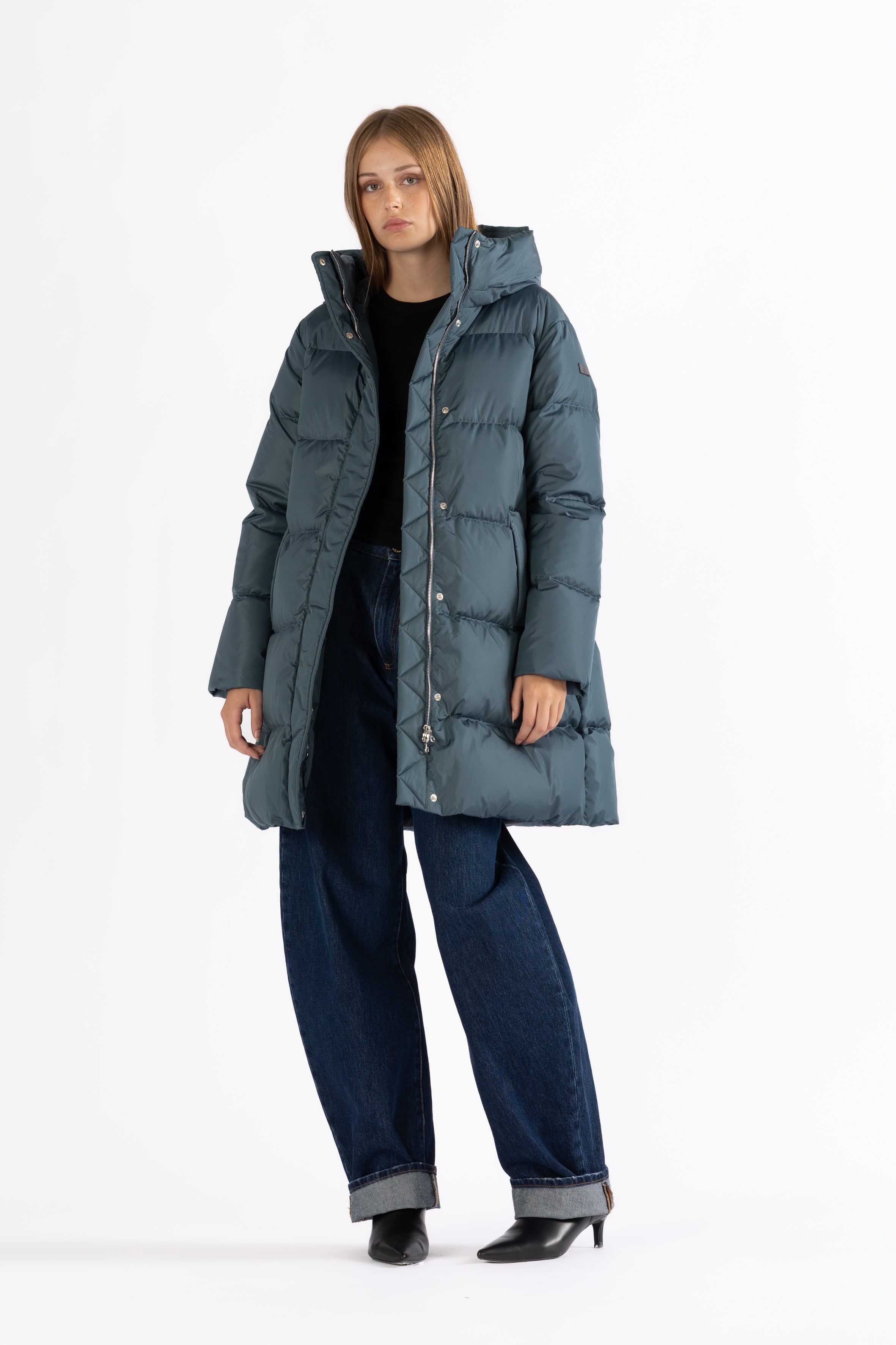 DOWN COAT NEV