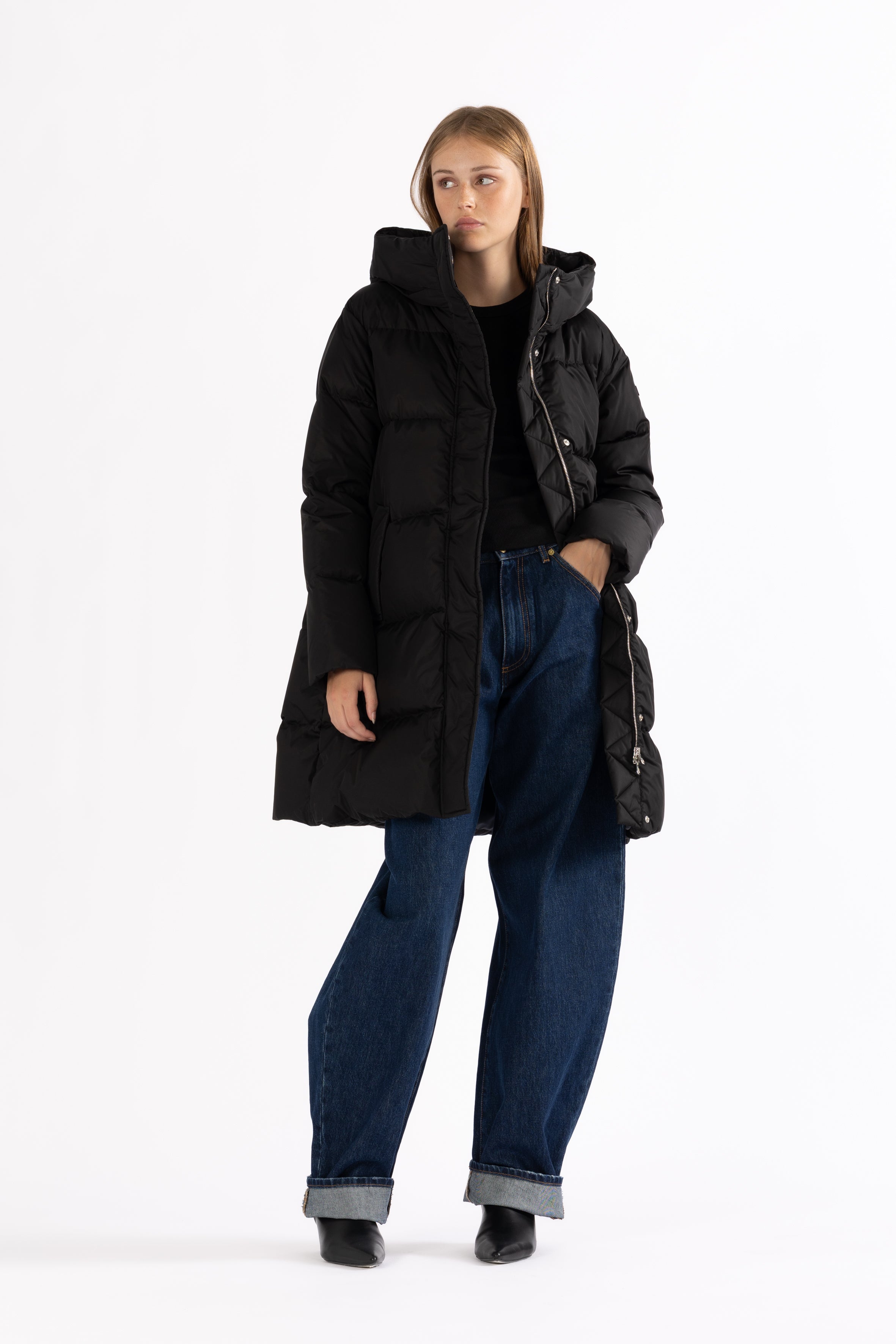 DOWN COAT NEV