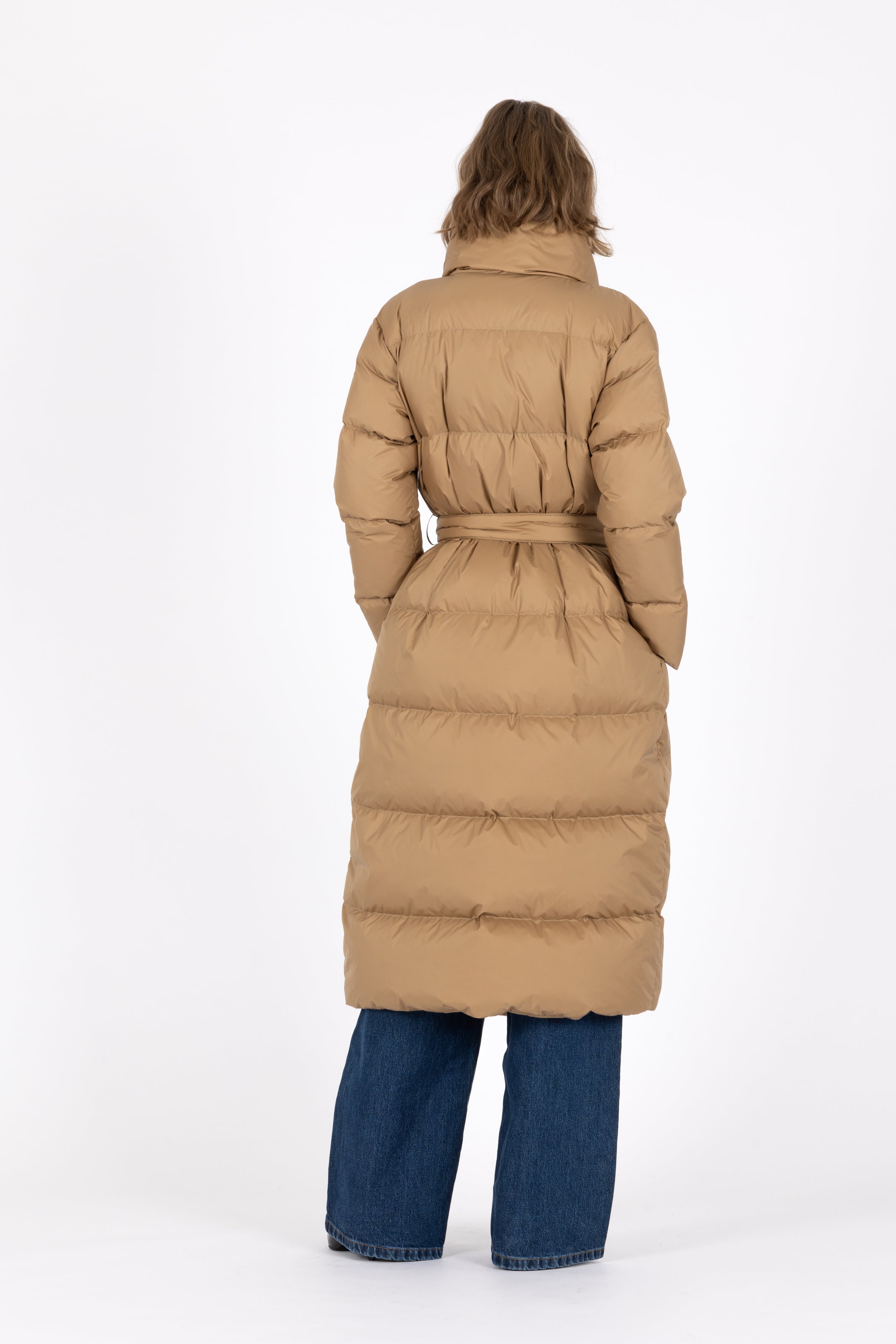 Long belted Lempelius down coat in the color biscuit