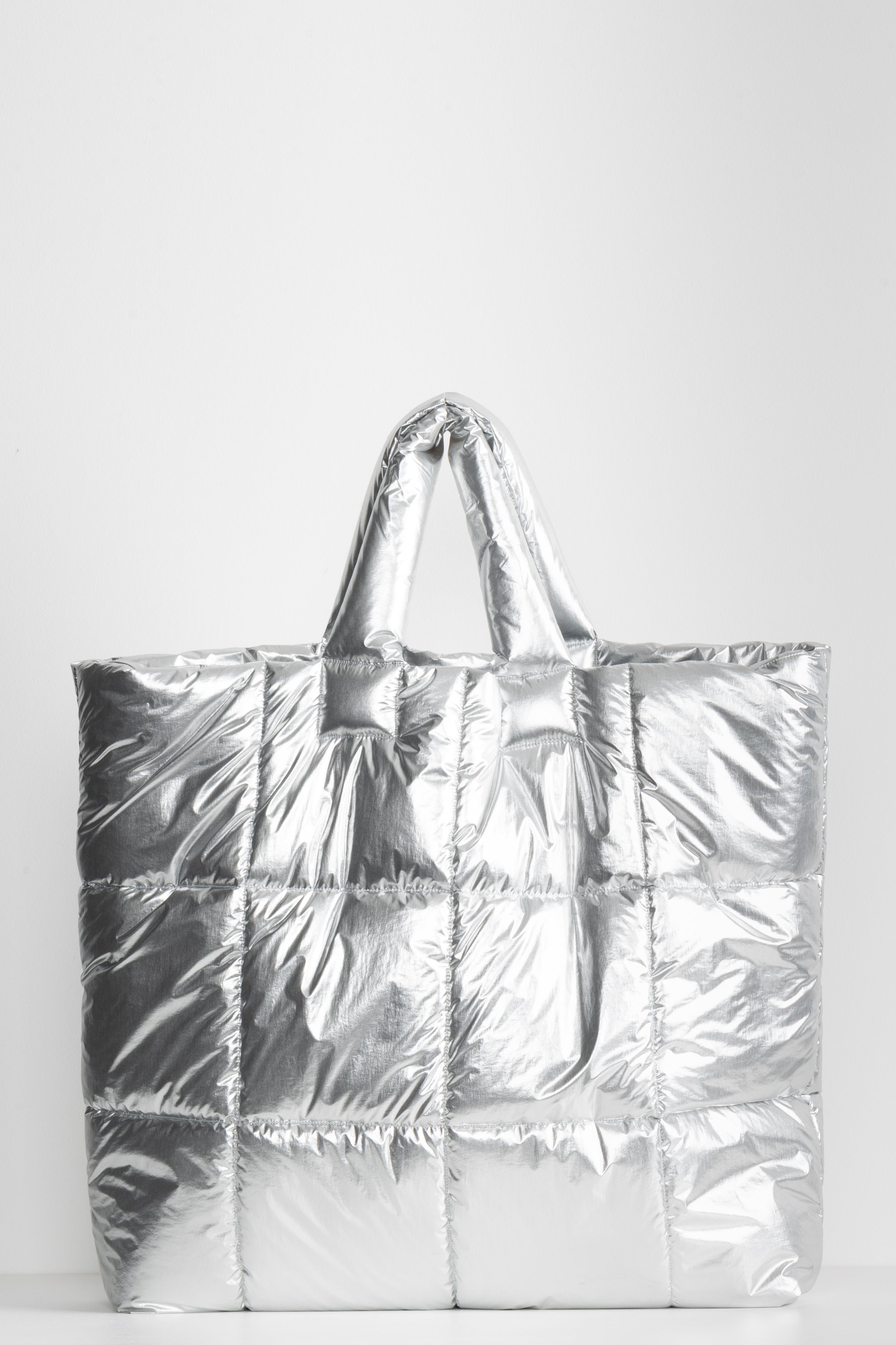 oversized Lempelius Puffer bag in the color silver