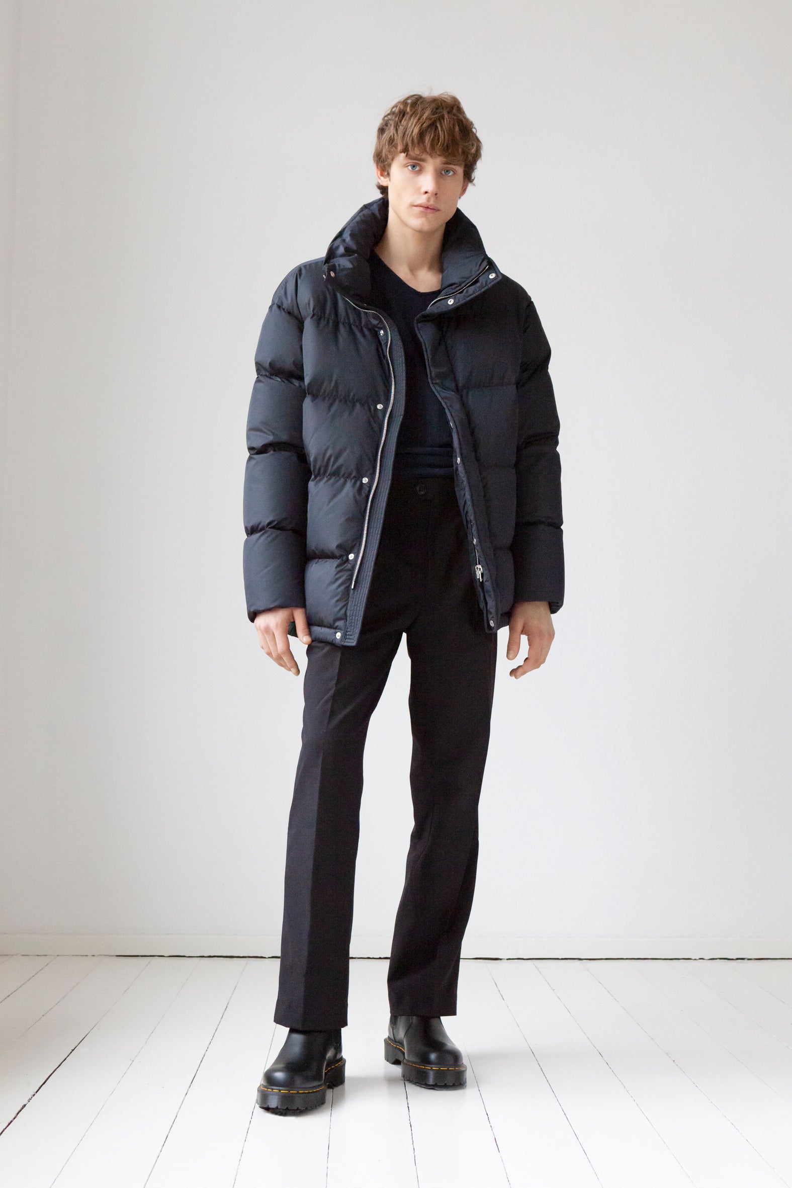 Lempelius mens down coat with loose fit in dark blue