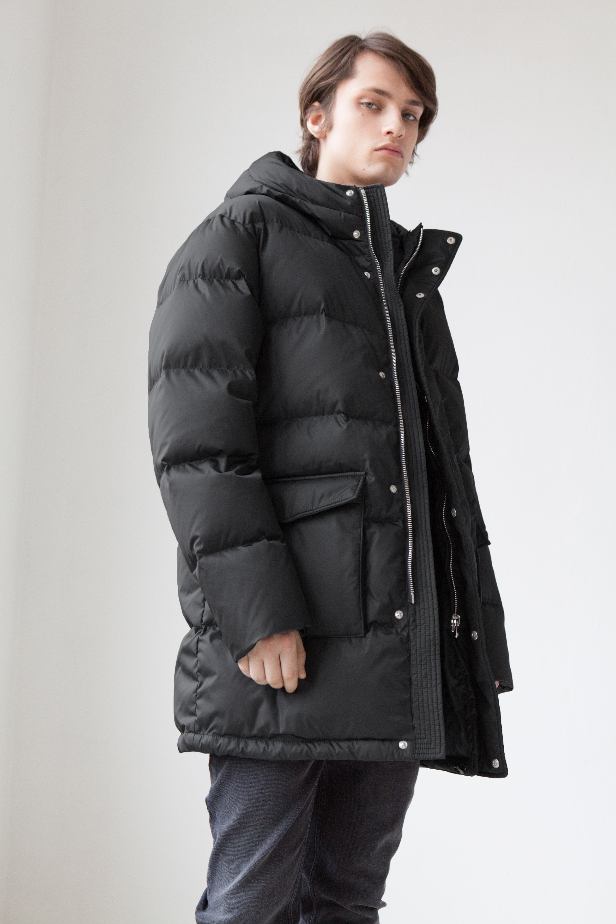 Lempelius Down coat with relaxed fit in black