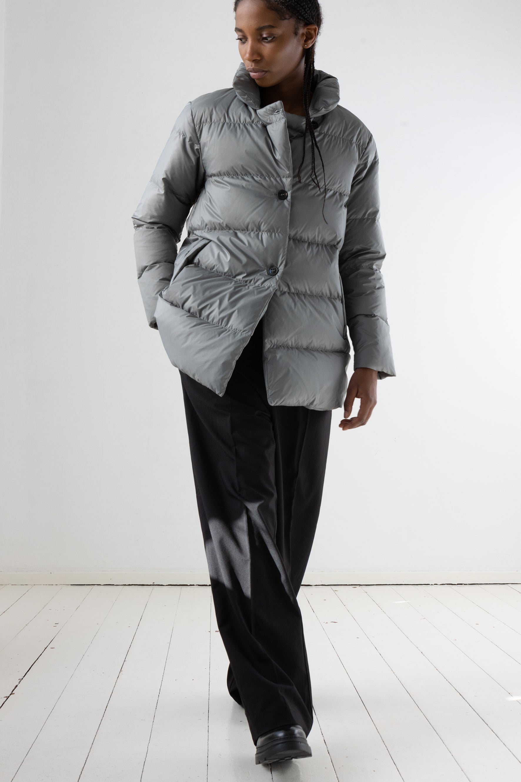 short quilted Lempelius Down Jacket with lapel collar 