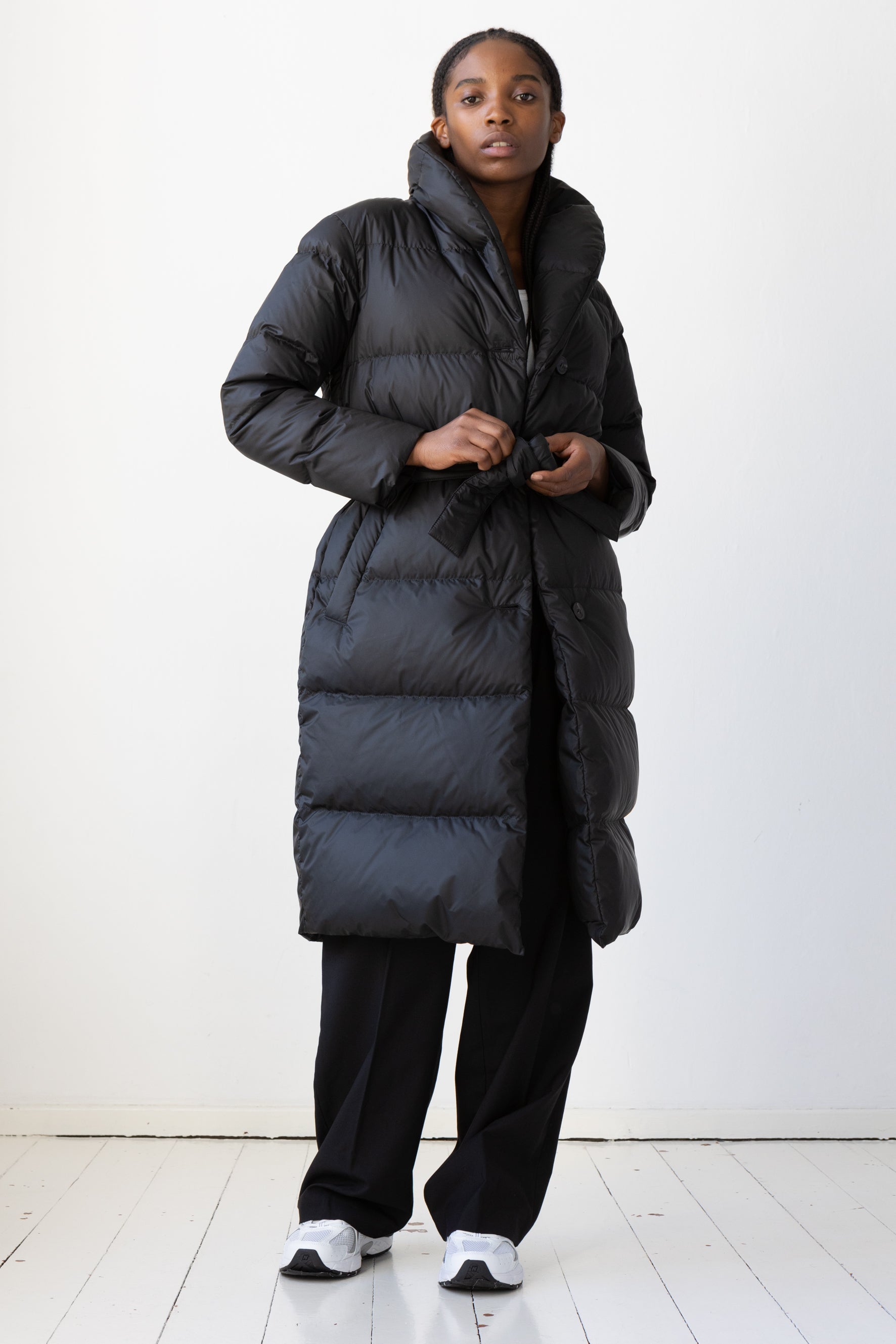 Lempelius belted down coat with shawl collar in color black