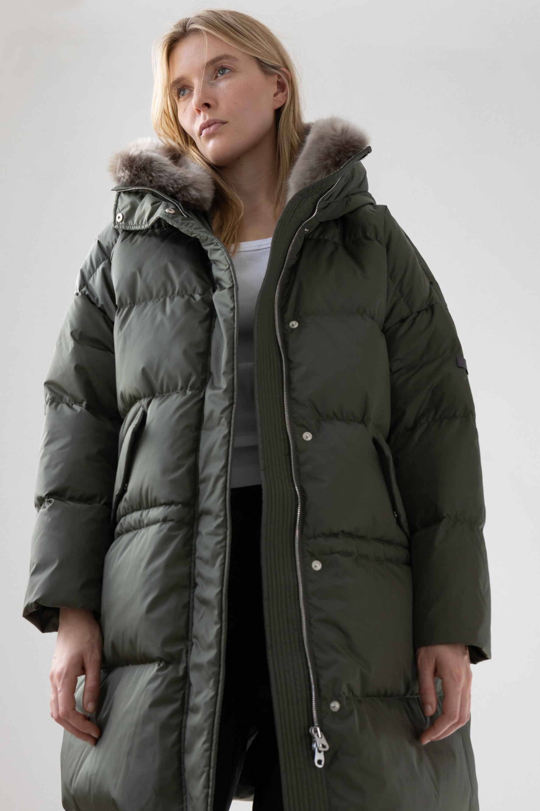 oversized Lempelius down parka in the color mud green