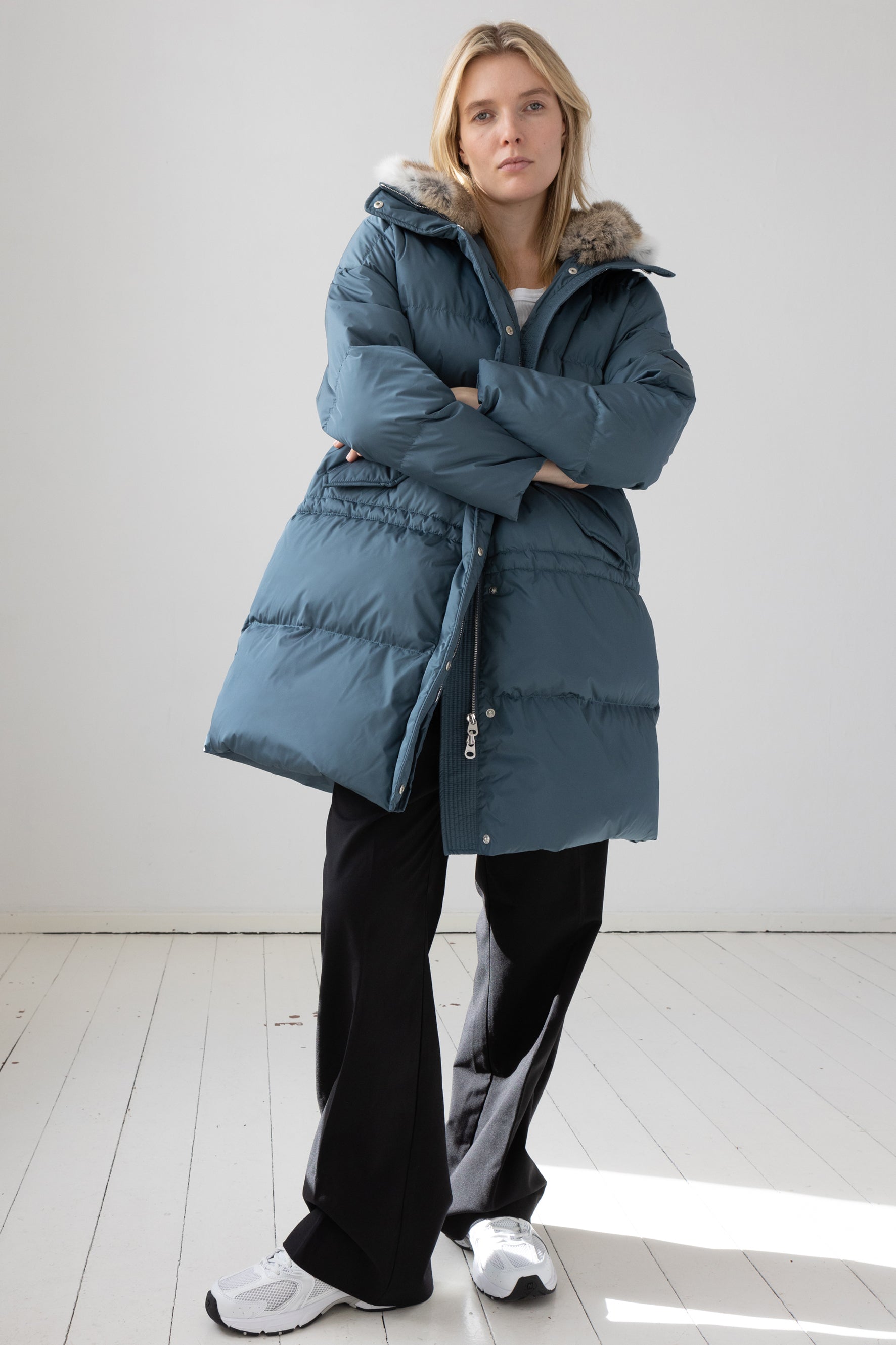 oversized Lempelius down parka in the color pigeon